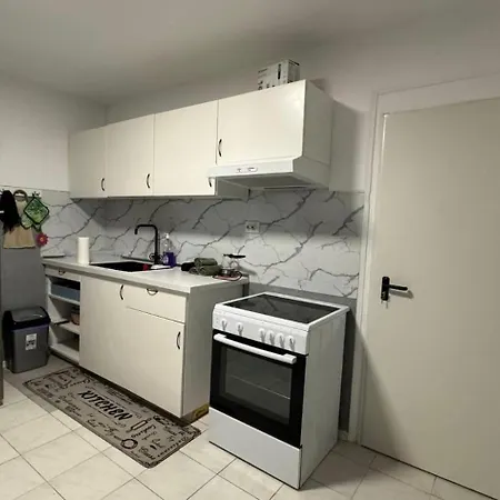 Feriehus Eleora House Néa Irákleia