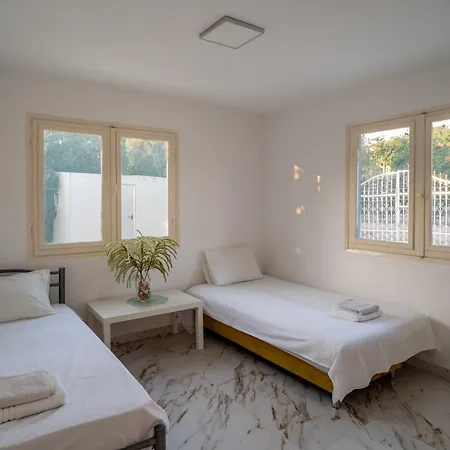 Eleora House ניאה אירקליה