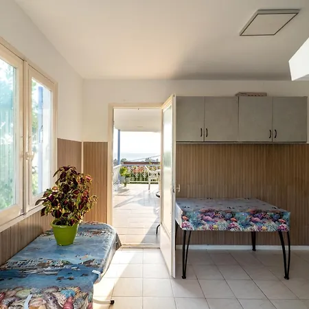 בית נופש Eleora House