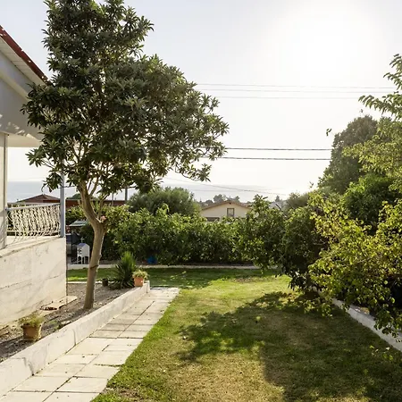 בית נופש Eleora House ניאה אירקליה