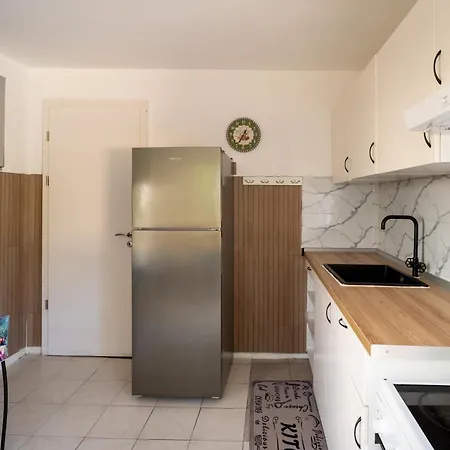 Eleora House