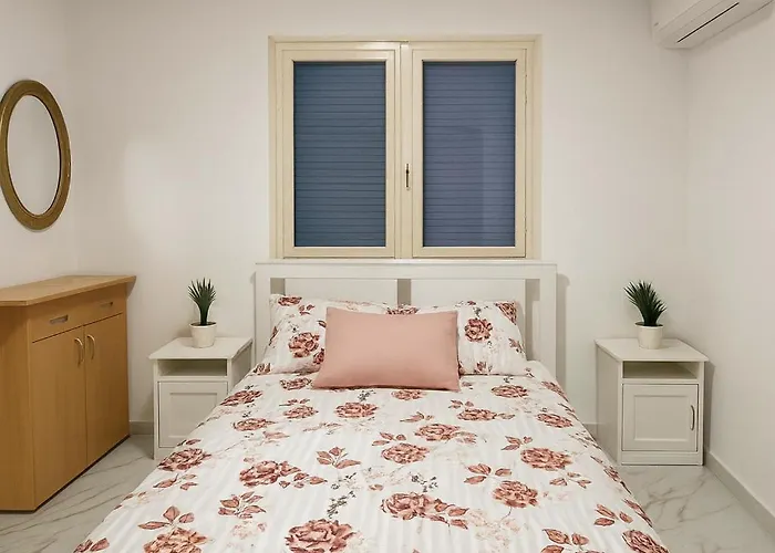 Feriehus Eleora House Néa Irákleia